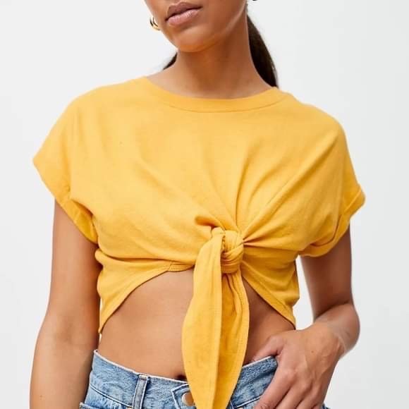 Urban Outfitters Chris Tie-Front Cropped Tee - Picture 2 of 7